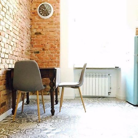 Przestrzenny Apartament W Centrum Krakowa. Luaran gambar